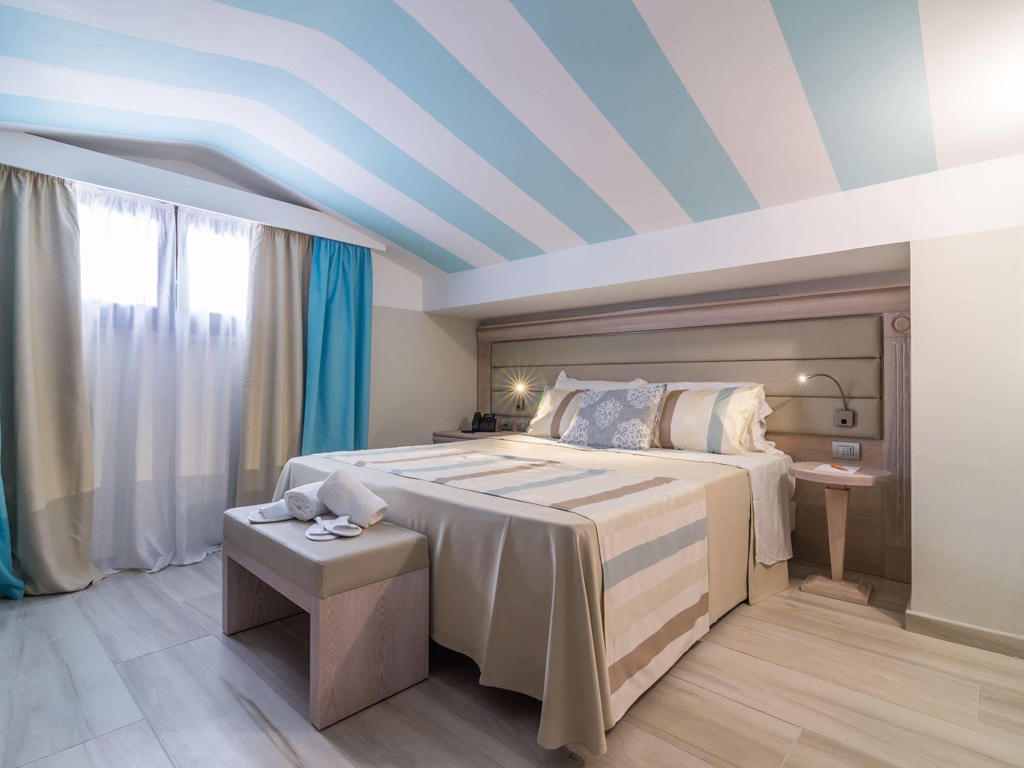 L'Ambasciata Hotel De Charme Cagliari Dış mekan fotoğraf